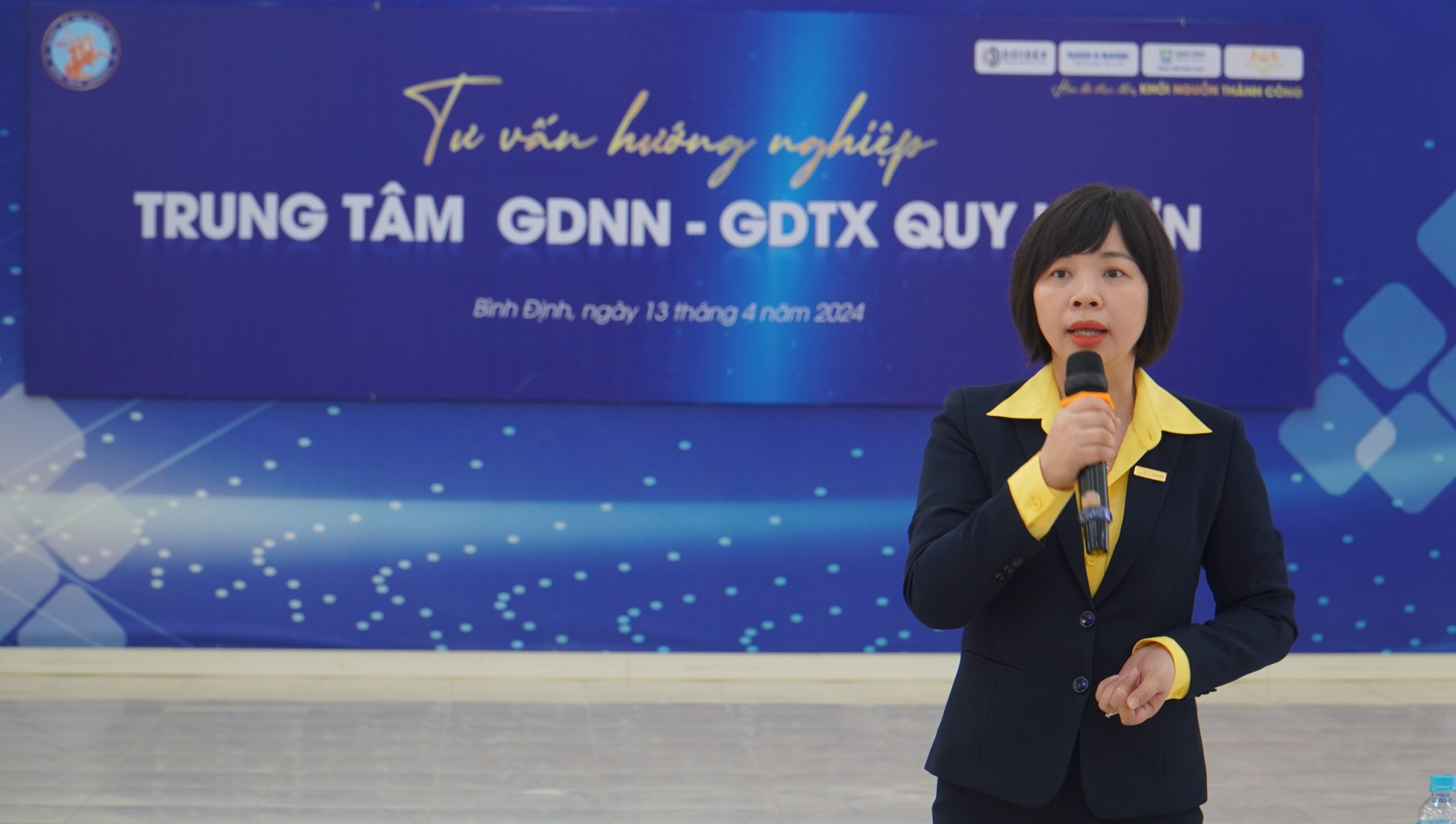 tư vấn hướng nghiệp, tham quan trường, trực quan, tuyển sinh, 