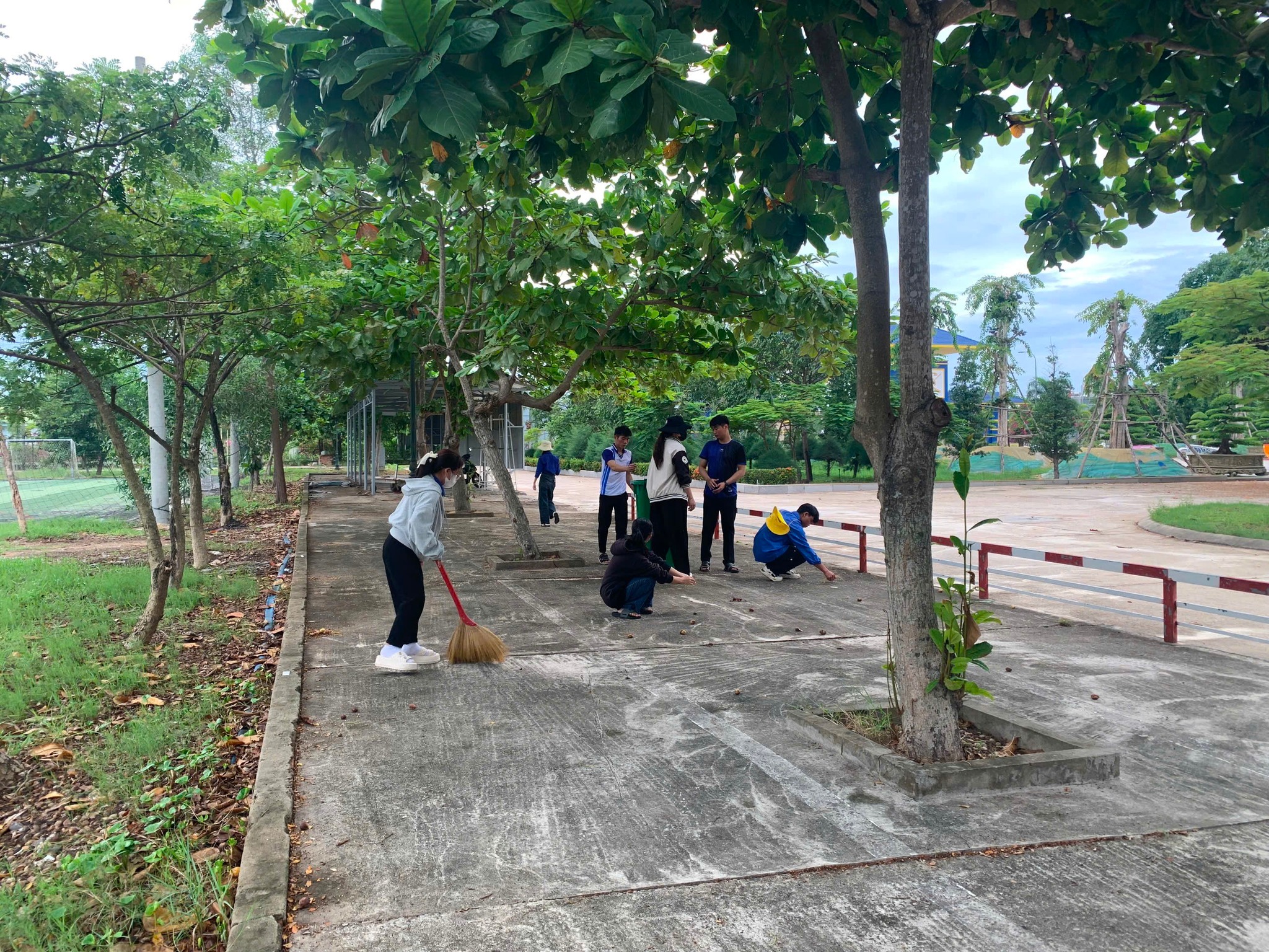 Chiến dịch làm cho Thế giới sách hơn & Ngày Chủ nhật xanh lần thứ 4