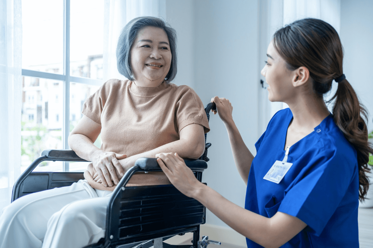 So sánh ngành dược và điều dưỡng 4 Nganh Dieu Duong