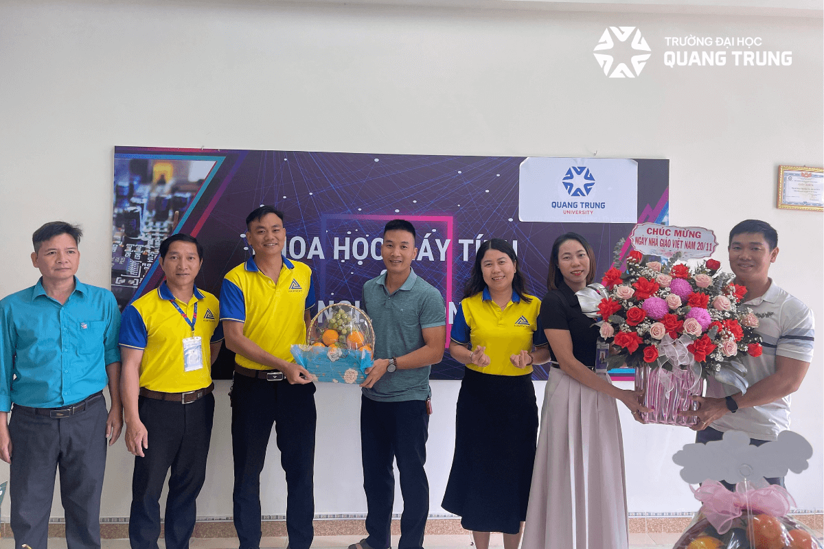 Cựu sinh viên và sinh viên Khoa Khoa học Máy tính và Công nghệ Thông tin chúc mừng Ngày Nhà giáo Việt Nam 20/11 5 Tet Cac Thay Co 20 11