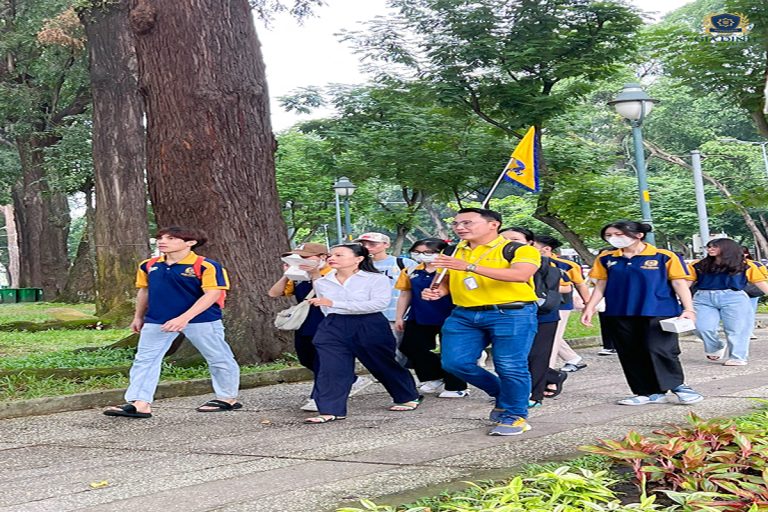 Tổ hợp môn thi ngành du lịch