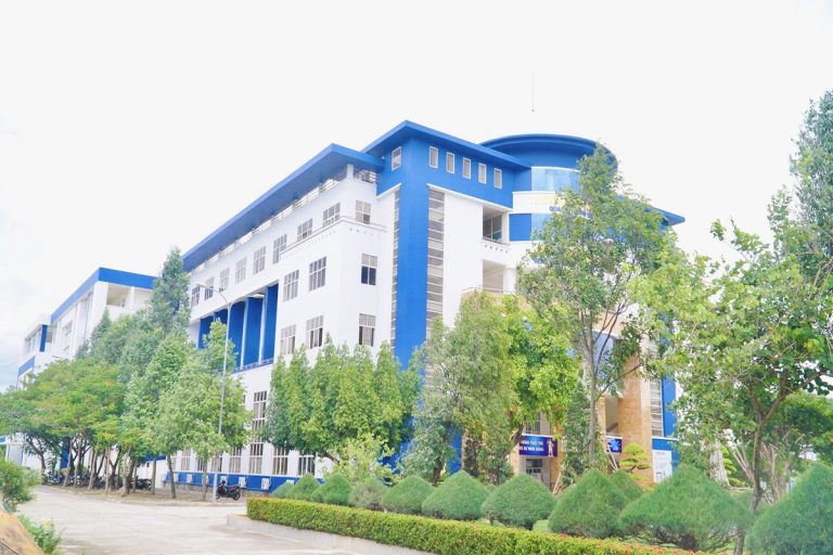 Truong Dai Hoc Quang Trung- noi dao tao nganh dieu duong chat luong cao