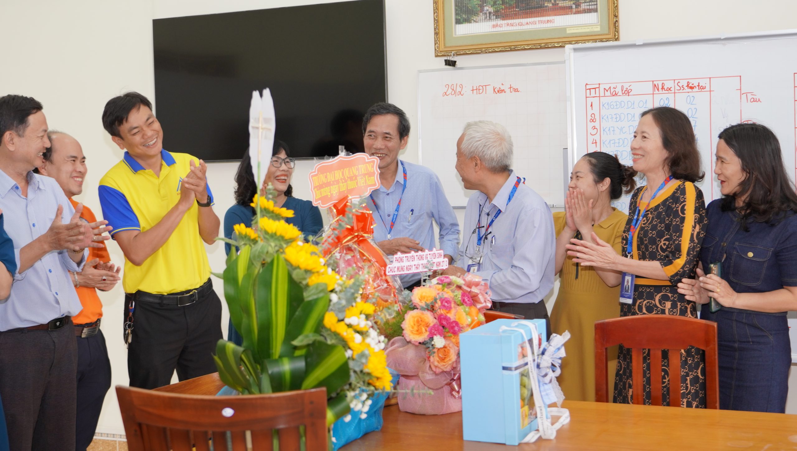 Chuc Mung Ngay Thay Thuoc Viet Nam 2025 2