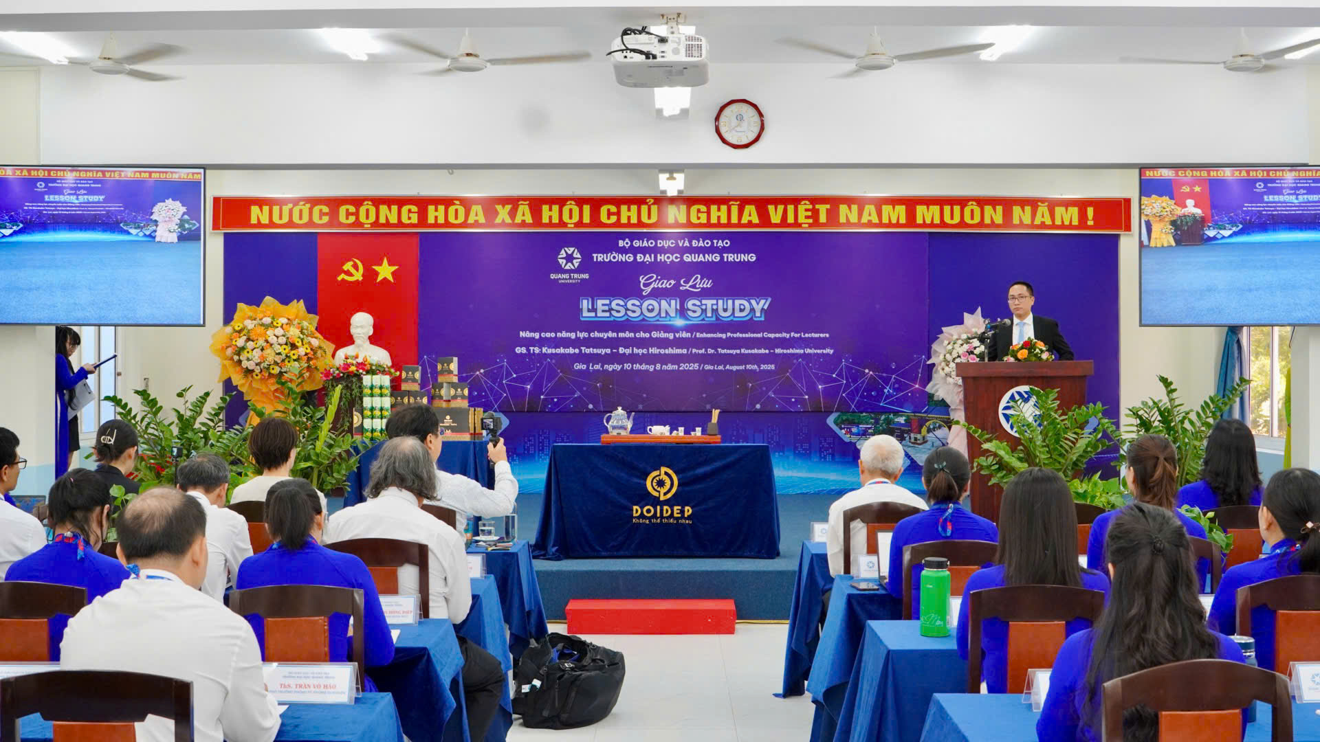 Trường Đại học Quang Trung giao lưu cùng GS Nhật Bản về mô hình Lesson Study trong giảng dạy đại học 1 Gen H Z6895580151551 0ff62a33e10cd55dd84036d4e7c8e726