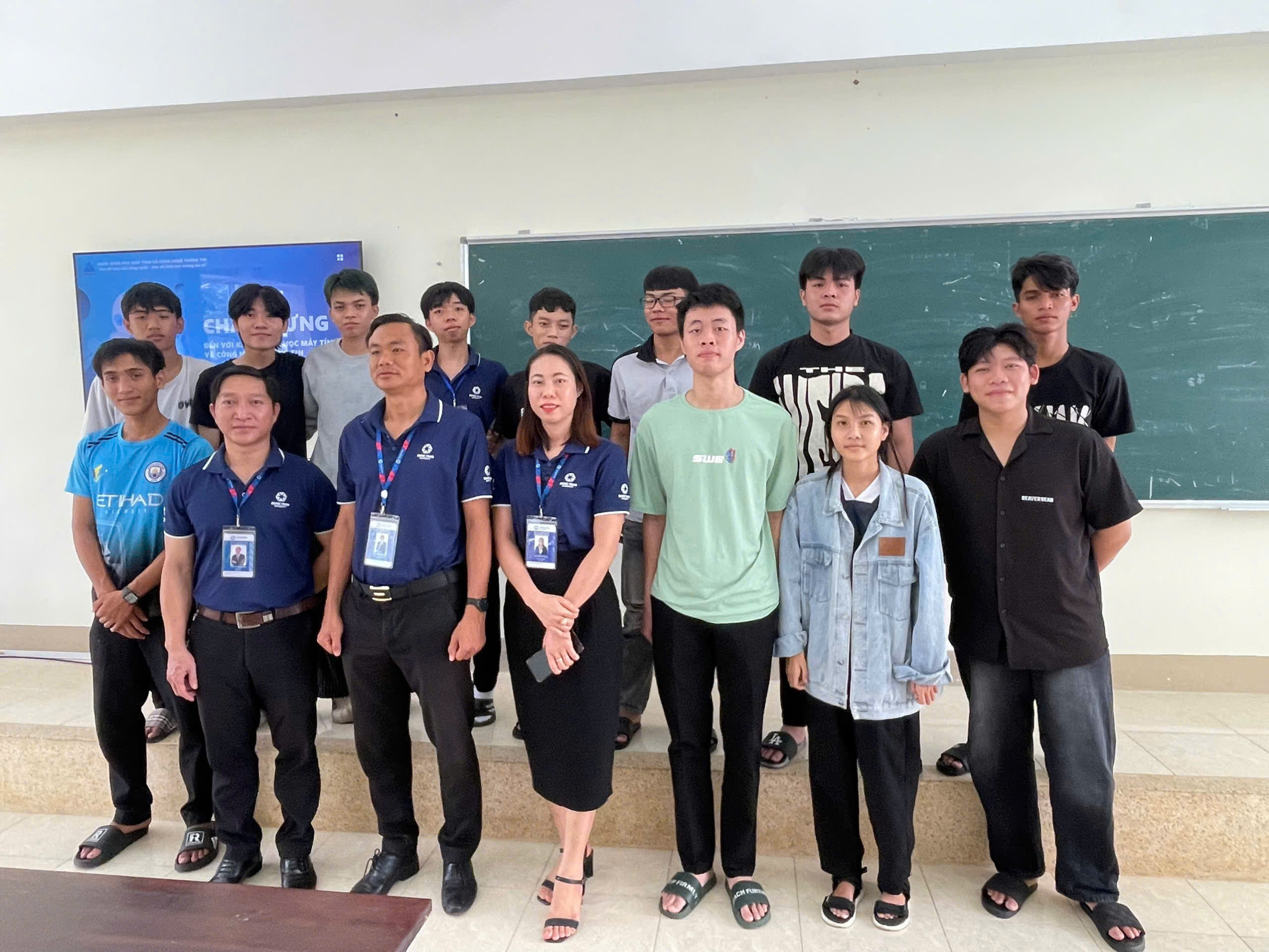 Gặp mặt Tân sinh viên K20 đầu khóa năm học 2025-2026