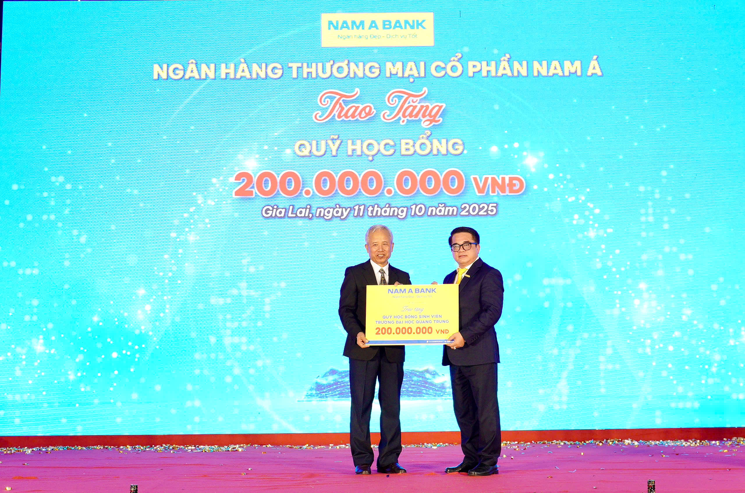 Ba cam kết của tân Hiệu trưởng Trường Đại học Quang Trung tại Lễ chào mừng năm học mới là gì? 6 4118156319852153821