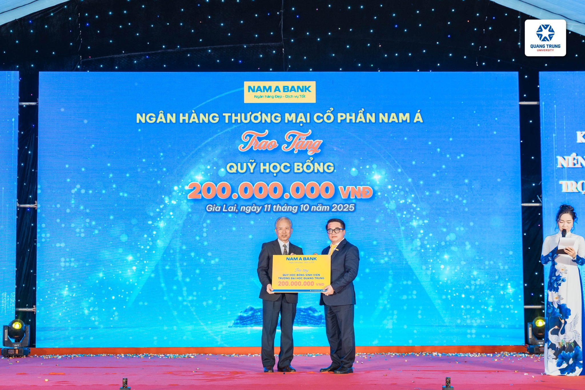 Nam A Bank trao 200 triệu đồng cho quỹ học bổng QTU, tiếp sức ước mơ sinh viên vượt khó học tập