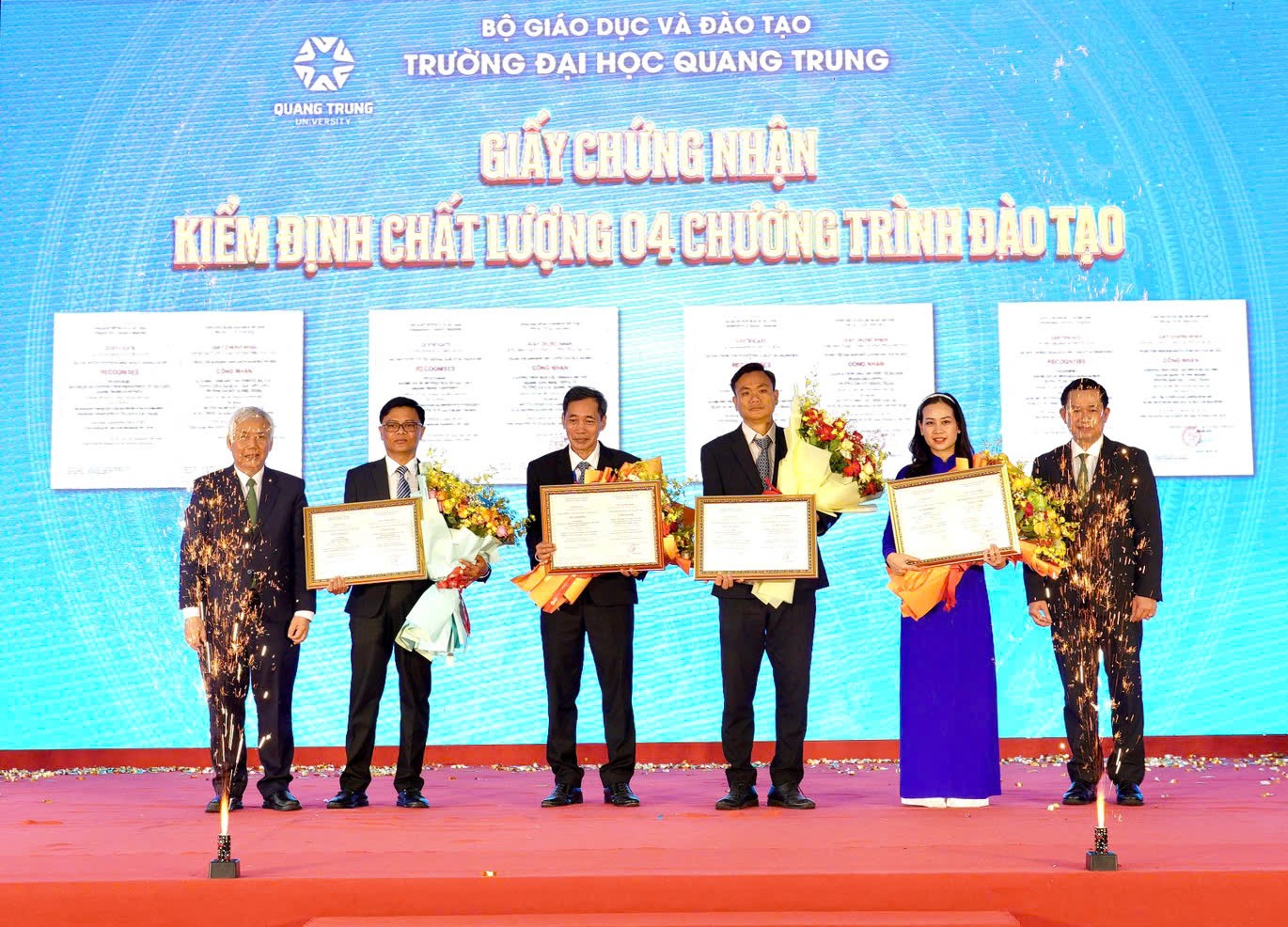 Ba cam kết của tân Hiệu trưởng Trường Đại học Quang Trung tại Lễ chào mừng năm học mới là gì? 4 6acfb544d531586f0120